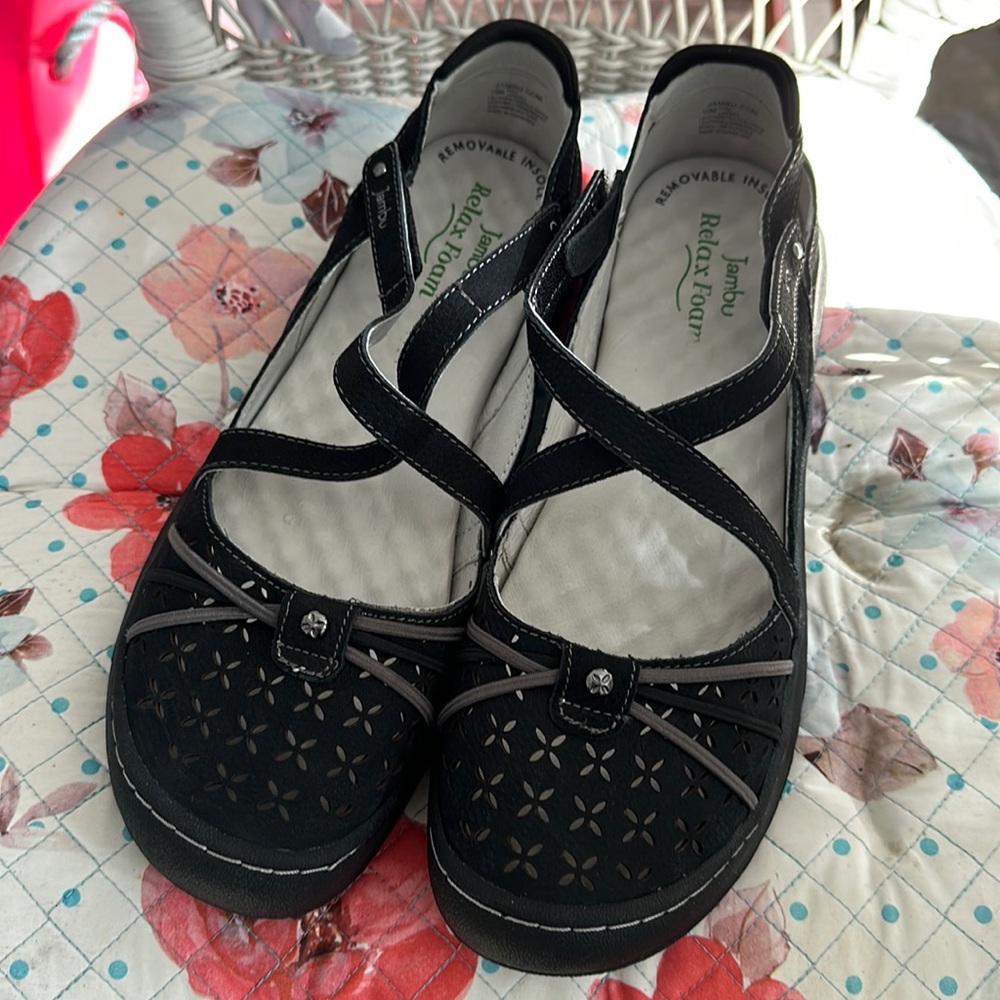 Jambu Women’s Flats sz 10